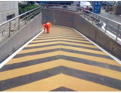 無振動止滑坡道
